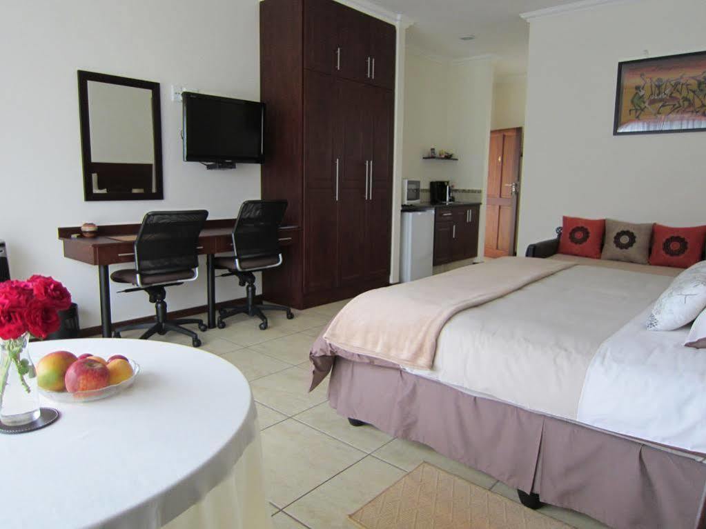 Amohela Guesthouse Midrand Exteriér fotografie
